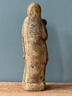 Statue vierge à l’enfant