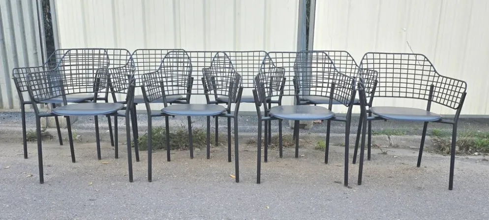 Suite de 8 chaises lyze, emu
