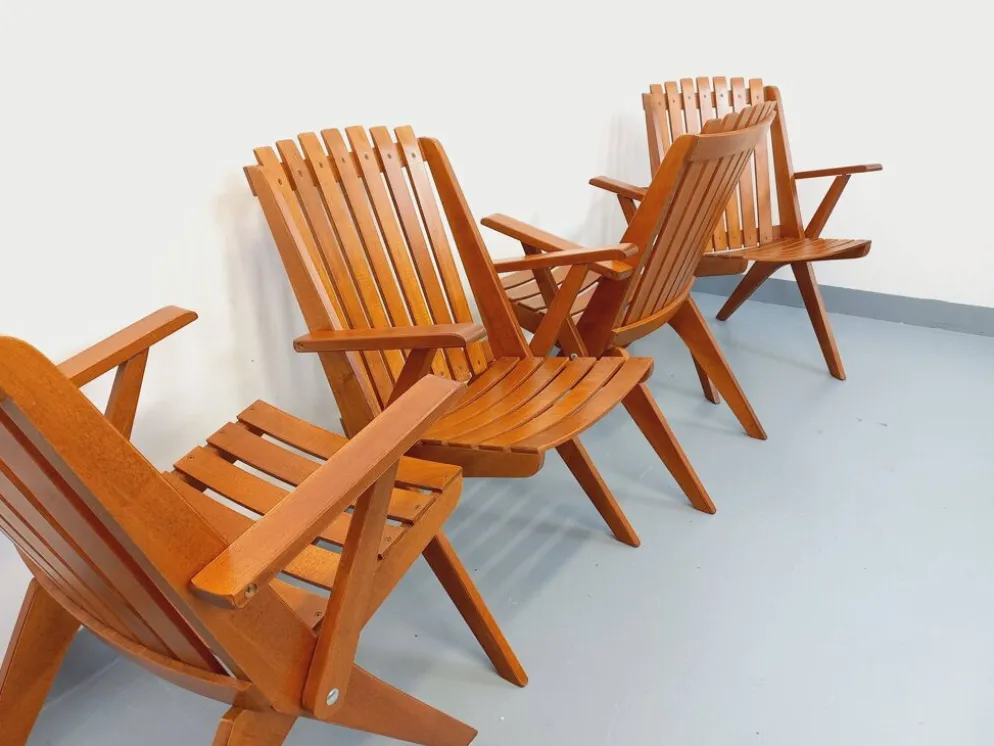 Suite de 4 fauteuils de jardin vintage en bois de hêtre des années 60