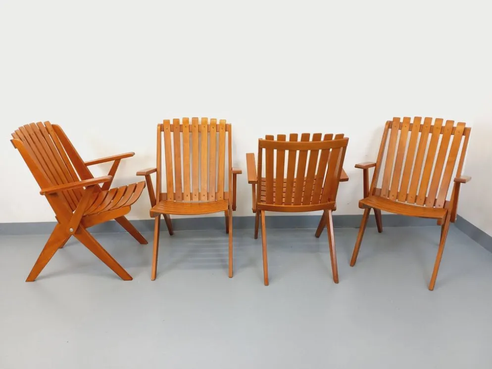 Suite de 4 fauteuils de jardin vintage en bois de hêtre des années 60
