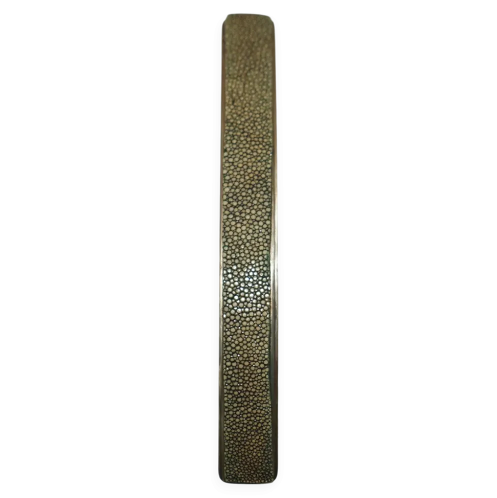 Suite de Six Poignées de Tiroir Contemporaines en Shagreen Requin Manta Ray