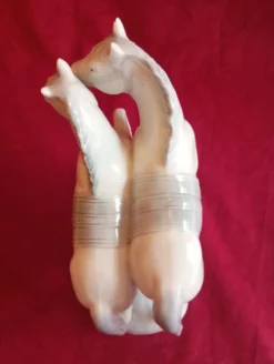 Sujet couple de chevaux en ceramique