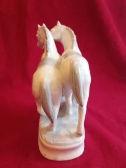 Sujet couple de chevaux en ceramique