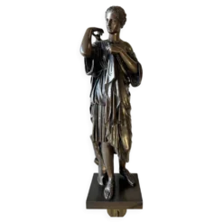 Sujet en bronze Diane d’après Praxitèle circa 1900