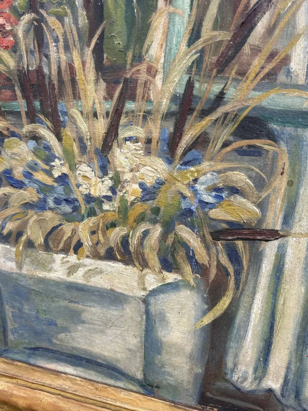 Tableau ancien Nature morte florale – Huile sur carton, 1951