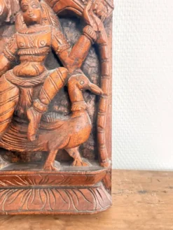 Tableau, panneau en bois sculpté vintage figurant une divinité, Inde