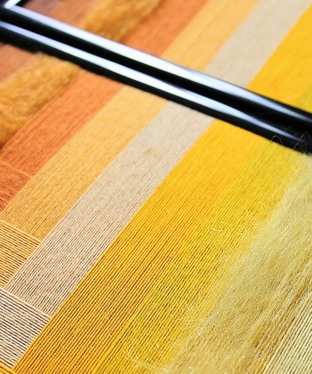 Tableau tissé Soleil vibrant – Collection « Mosaïques »