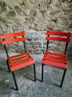 Table bistrot pliante française ancienne avec paire de chaises de jardin vintage