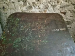 Table bistrot pliante française ancienne avec paire de chaises de jardin vintage