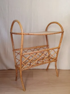 Table d'appoint, porte revues en rotin vintage