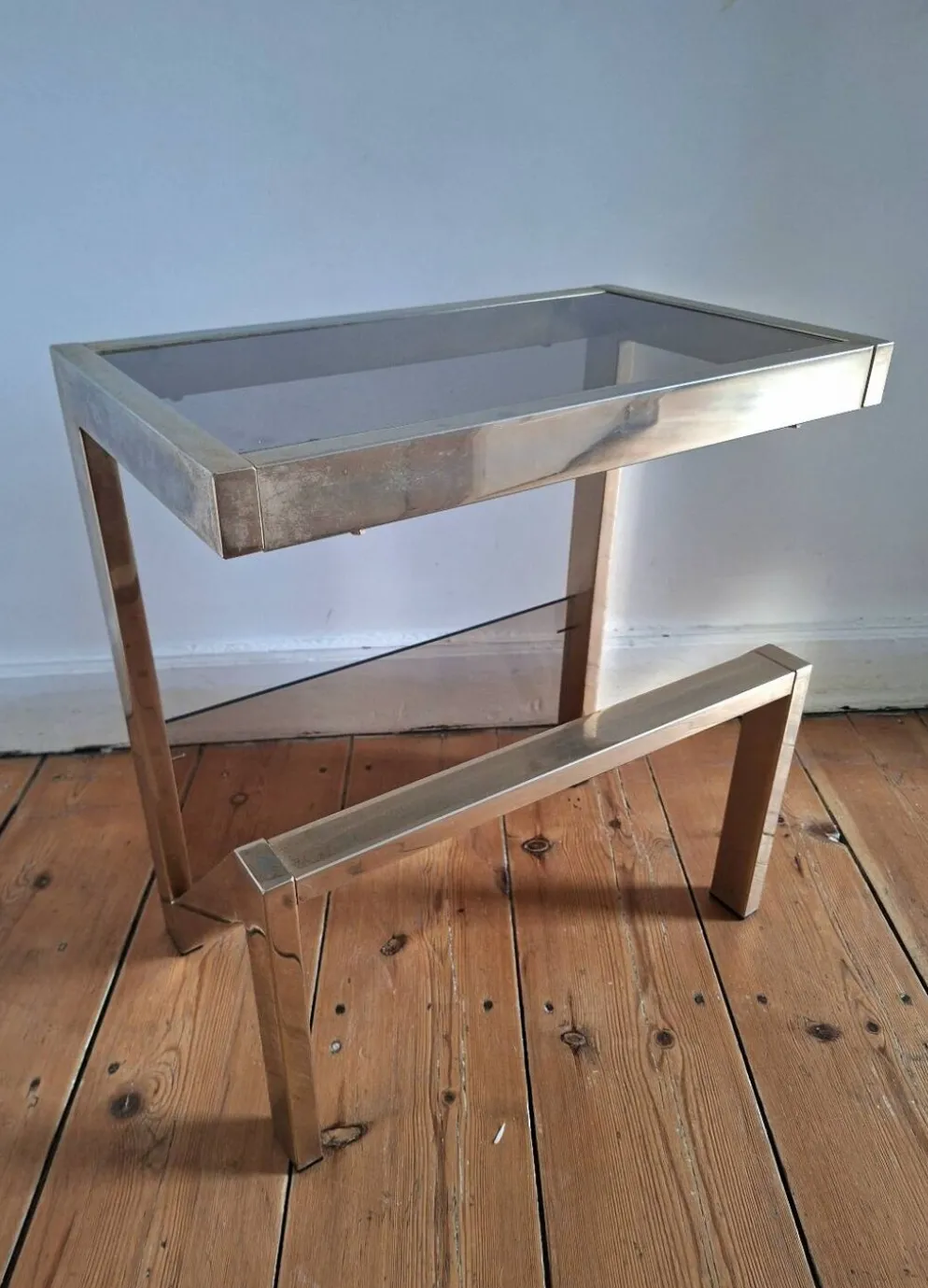 Table d’appoint vintage 23 ct, porte revues design Belgo Chrom