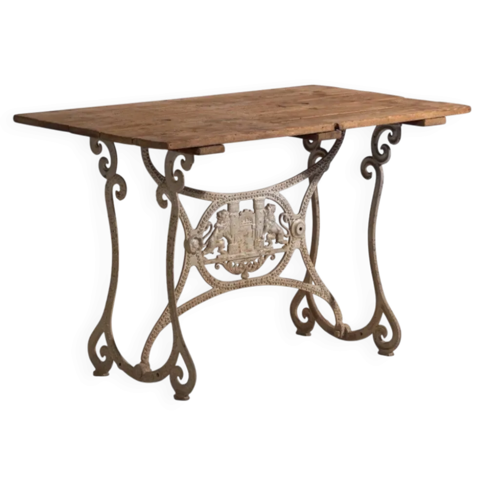 Table de jardin ancienne en fonte – Europe centrale, vers 1900