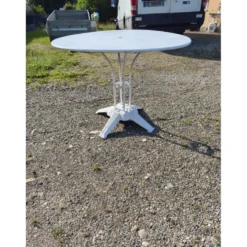 Table de jardin en fonte plateau fer