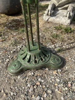 Table de jardin guéridon pied fonte