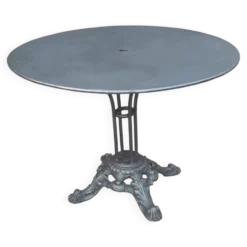 Table de jardin louis vuitton 1930