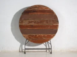 Table de jardin pliante ancienne en bois et fer – Europe centrale, vers 1950