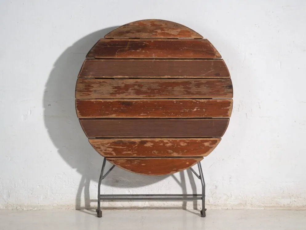 Table de jardin pliante ancienne en bois et fer – Europe centrale, vers 1950