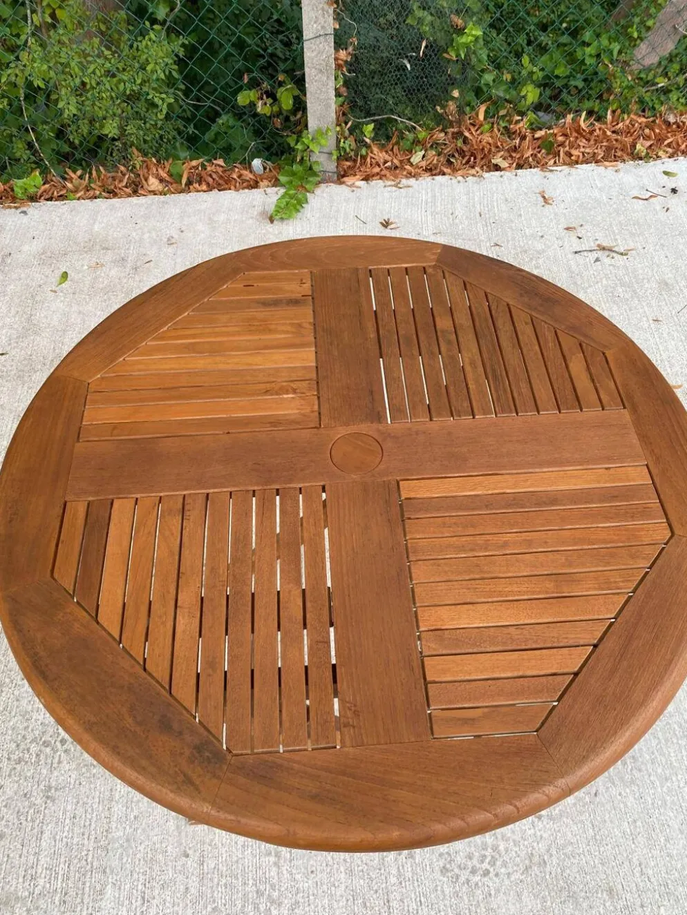 Table de jardin pliante en teck massif Proloisirs parasol 80cm