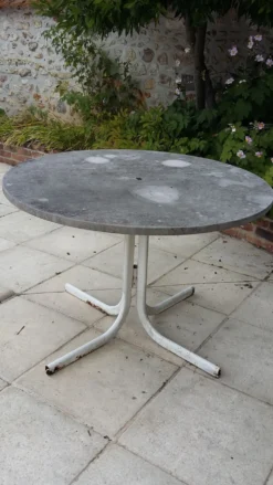 Table jardin ronde en marbre