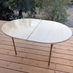 Table pliante de camping ovale vintage