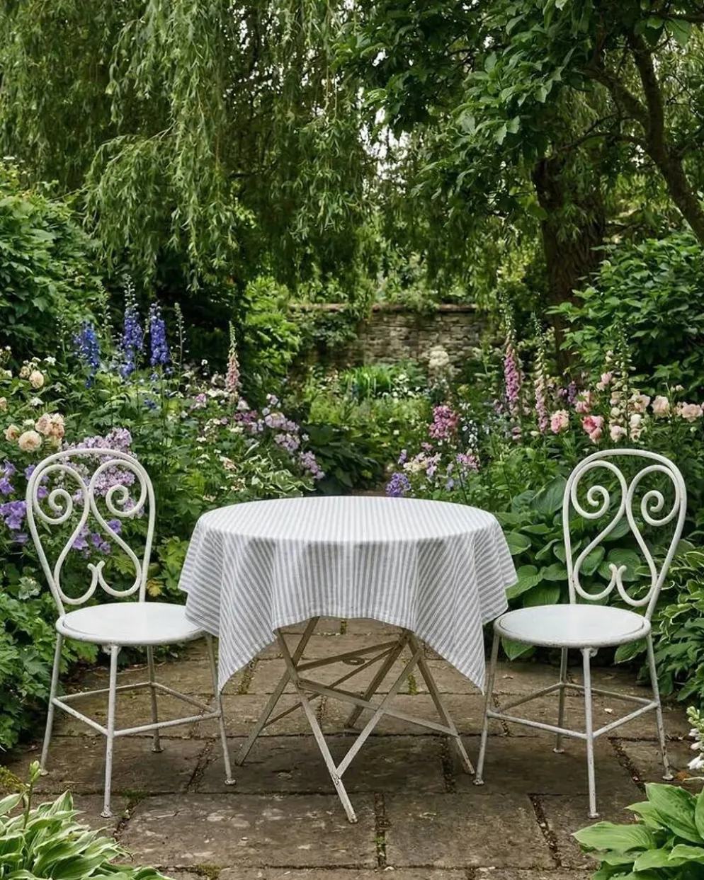 Table pliante ronde française vintage en fer