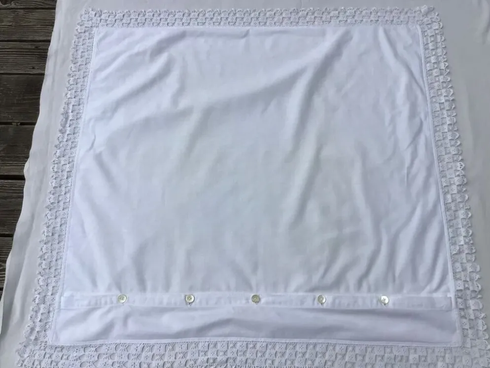 Taie d’oreiller bord crocheté main 78x74cm
