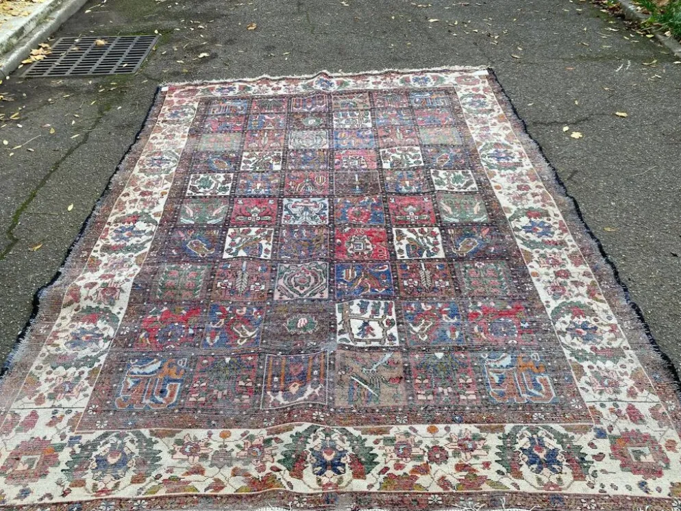 Tapis bakhtiar d'Iran en laine nouée fait main bordeaux 200x300cm