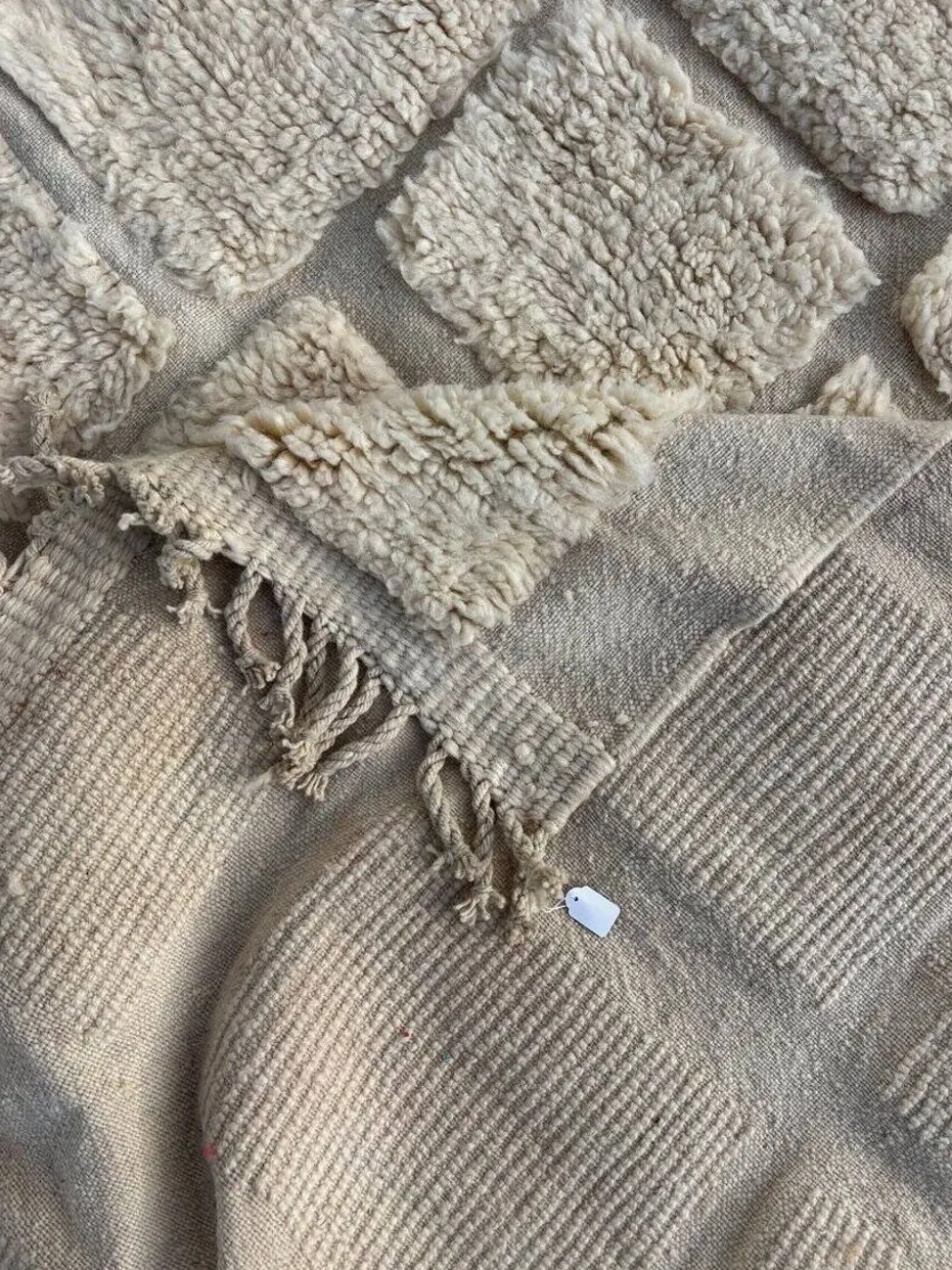 Tapis Beni Ouarain moderne en laine