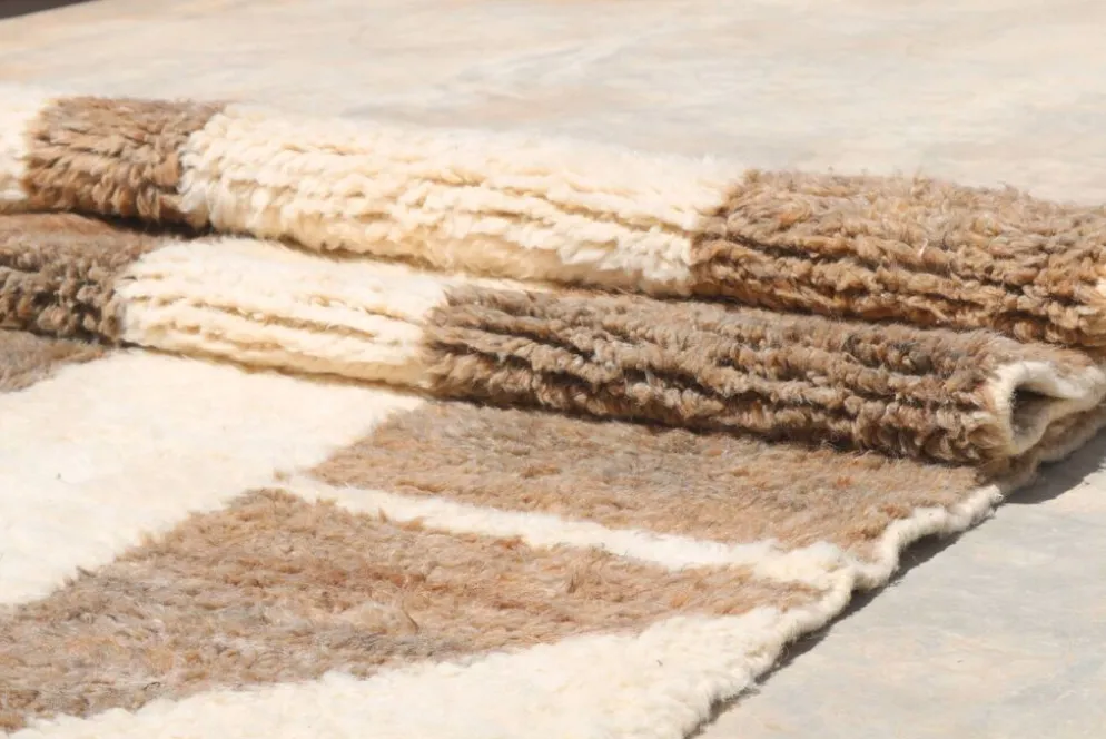 Tapis Beni Ouarain tissé à la main 255×160 cm - AZ820