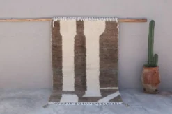 Tapis Beni Ouarain tissé à la main 255×160 cm - AZ820