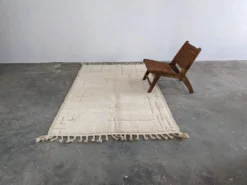 Tapis Beni Ouarain, 265 x 155 cm || 8,69 x 5,09 pieds, MS-337