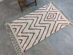 Tapis Beni Ouarain, 165 x 100 cm || 5,41 x 3,28 pieds, P-161