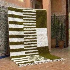 Tapis berbère fait main artisanale traditionnelle taille 150/250 cm