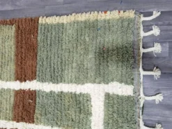 Tapis berbère fait main sur mesure à motifs colorés 1,4/2,6 m