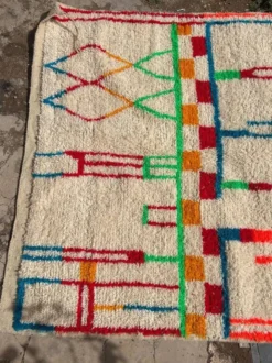 Tapis berbère fait main / tapis azilal fait Maroc traditionnel 1,5/2,5 m
