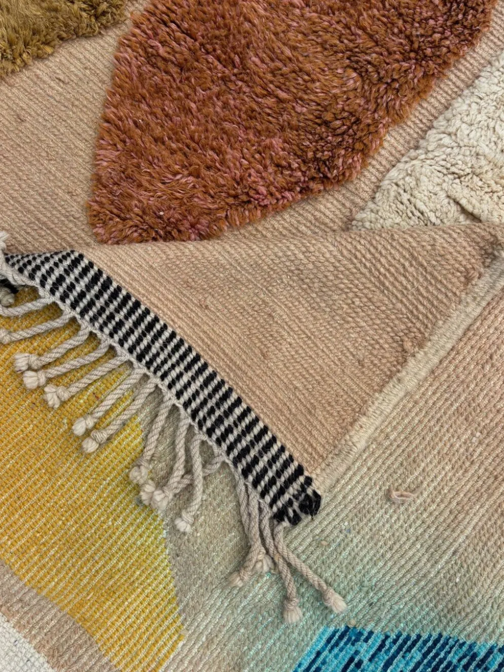 Tapis berbère marocain moderne en laine, Beldi