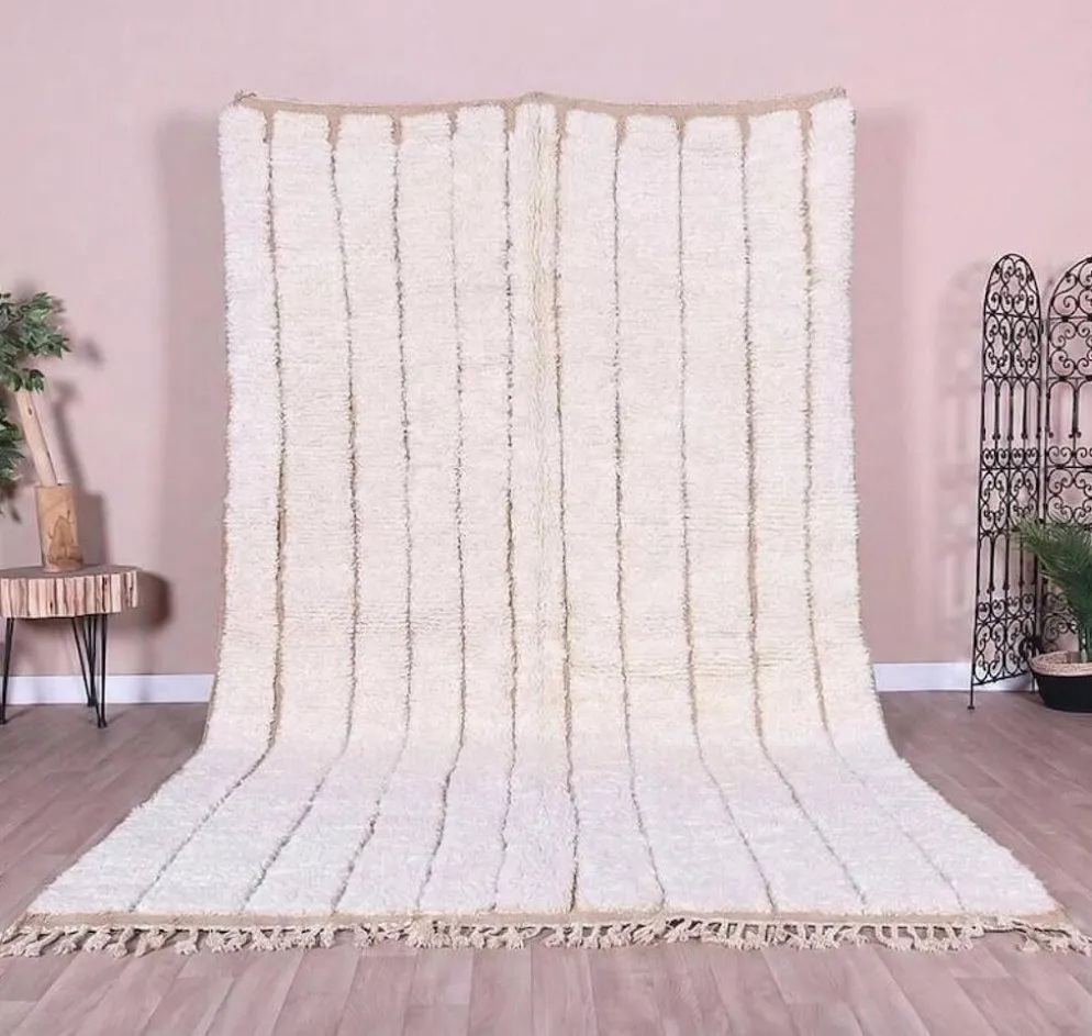 Tapis bérbere fait main traditionnelle taille 2/3 m