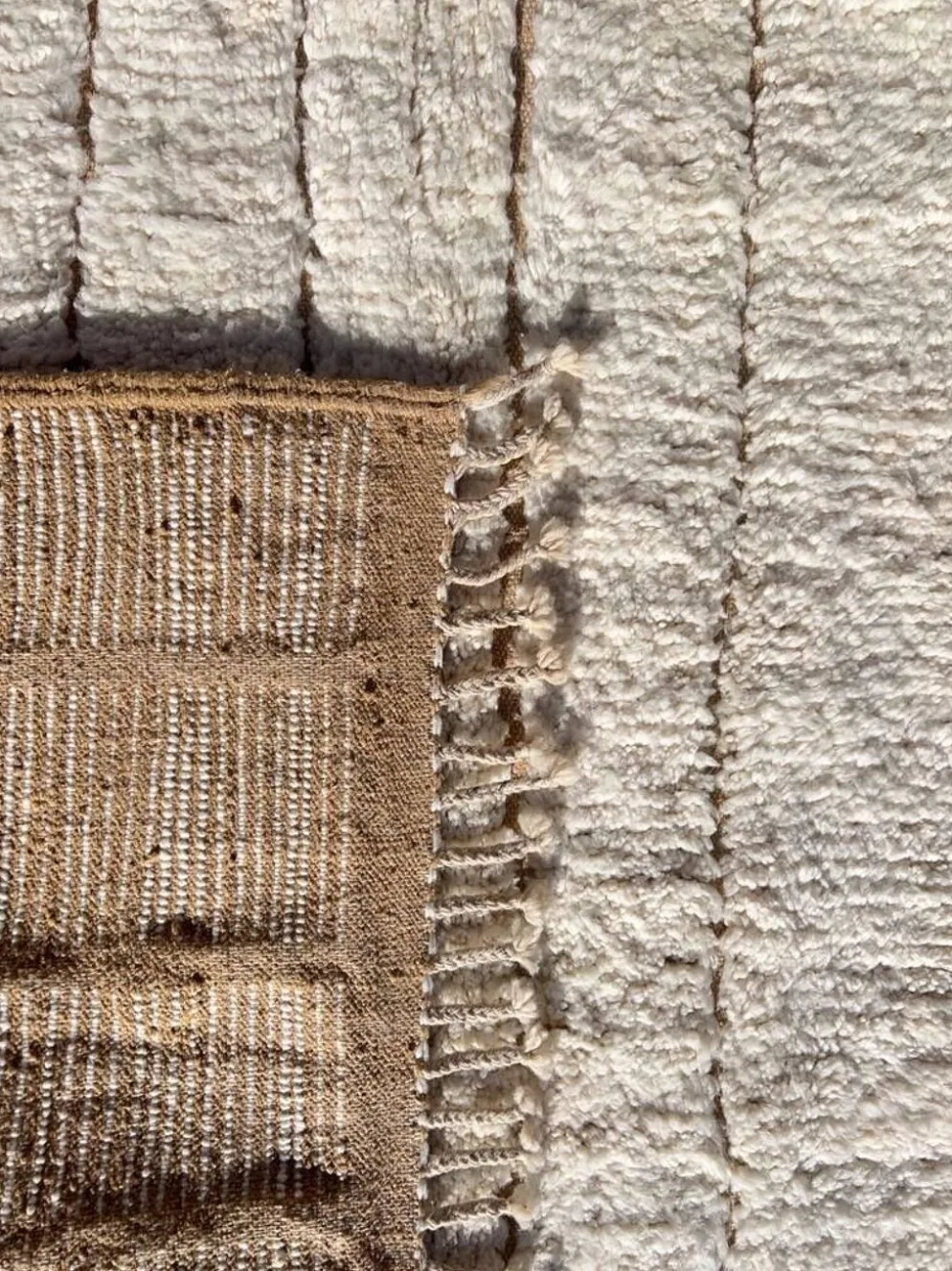 Tapis bérbere fait main traditionnelle taille 2/3 m