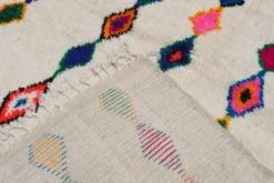 Tapis coloré fait main