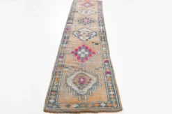 Tapis couloir Oushak vintage fuchsia, en laine turque, 86x341 cm