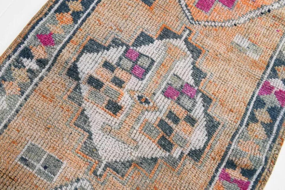 Tapis couloir Oushak vintage fuchsia, en laine turque, 86x341 cm