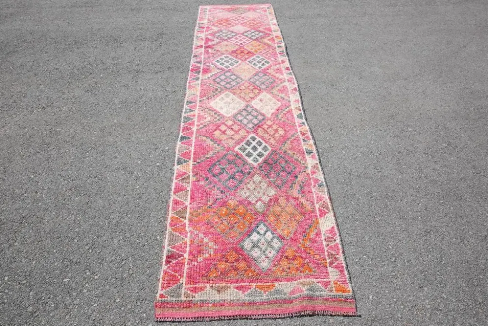 Tapis couloir turc rose vif, tapis vintage boho, 83x353 cm