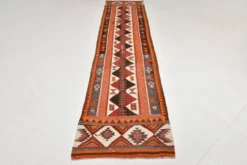 Tapis couloir vintage kilim orange et marron, motif oriental