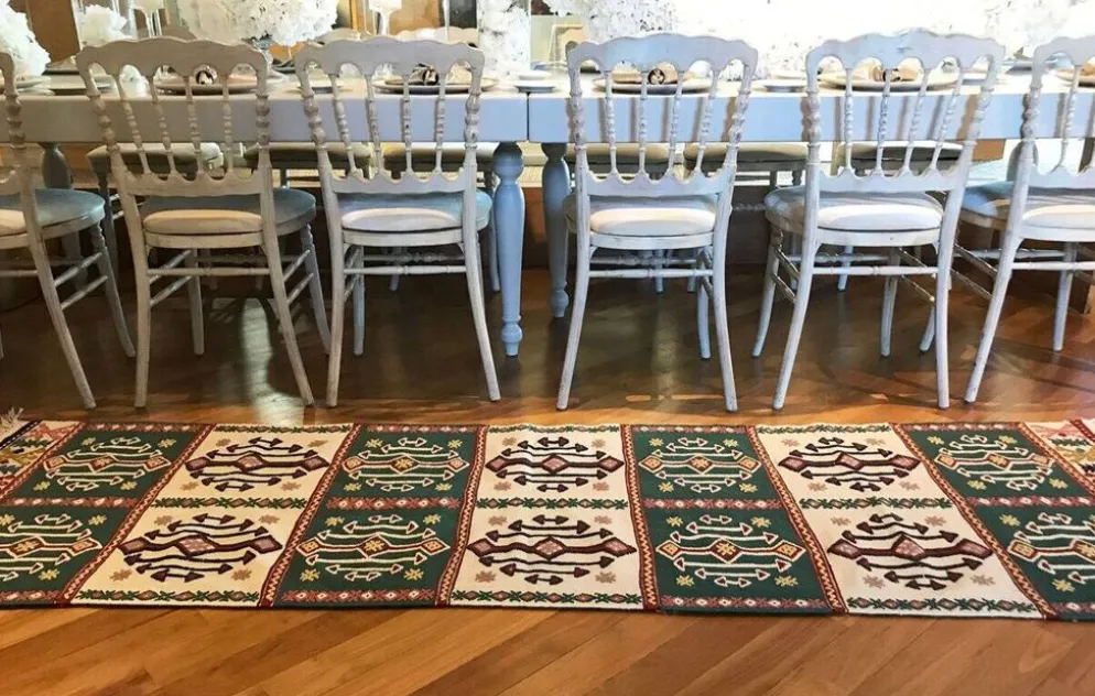 Tapis coureur kilim fait main au design traditionnel