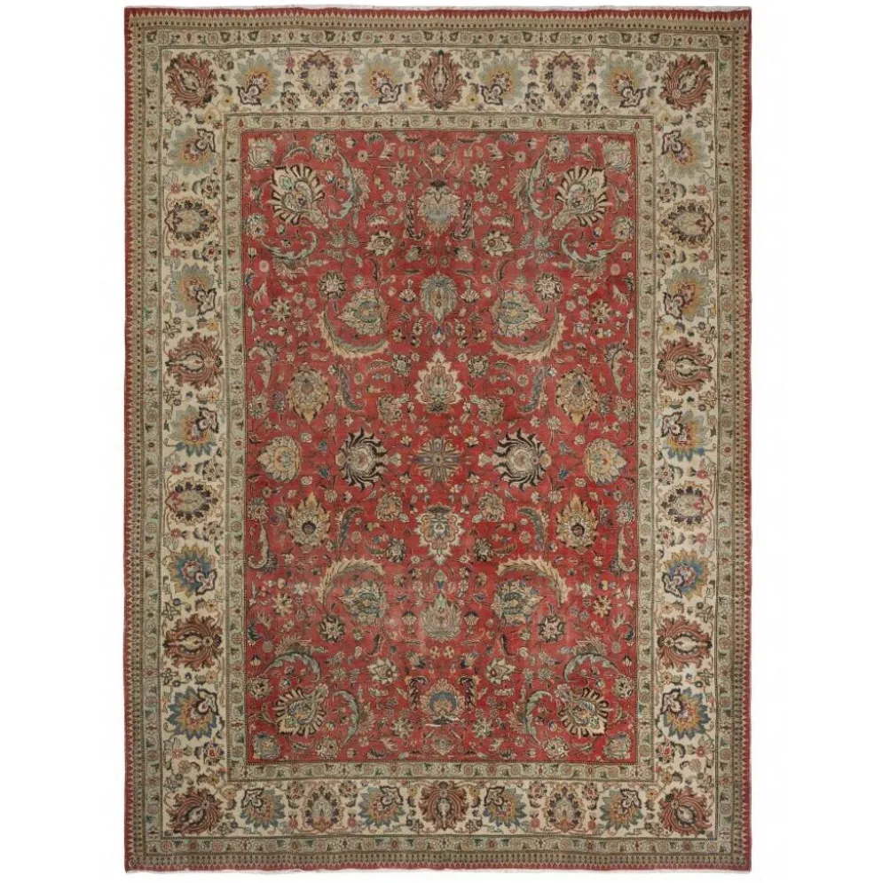 Tapis d'area vintage turc unique en son genre. Tapis en laine rouge noué à la main pour le salon.