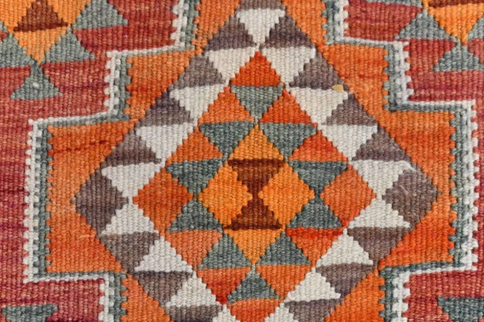 Tapis de couloir Kilim persan bordeaux vintage, 98 x 235 cm