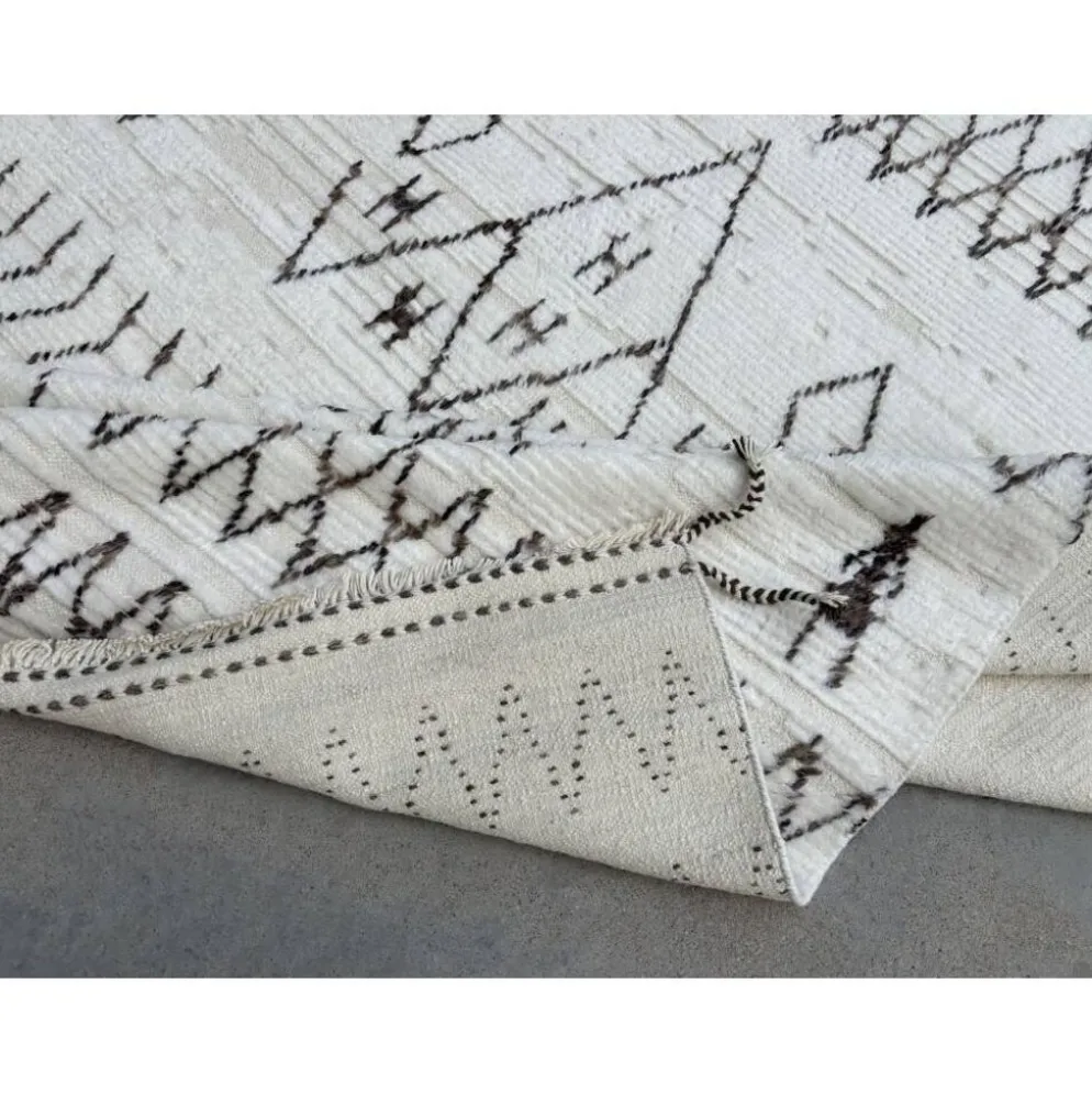 Tapis de style marocain fait main. 100 % laine naturelle. Tapis Beni Ourain moderne.