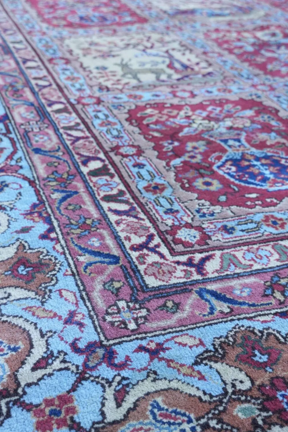 Tapis de style oriental avec des motifs élégants 397x304cm