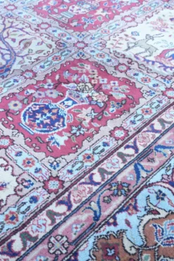 Tapis de style oriental avec des motifs élégants 397x304cm