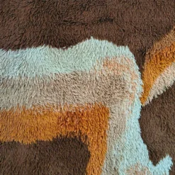 Tapis en laine de l'ère spatiale des années 1970 | Motif de vague organique moderne du milieu du siècle. Fabriqué en Italie.